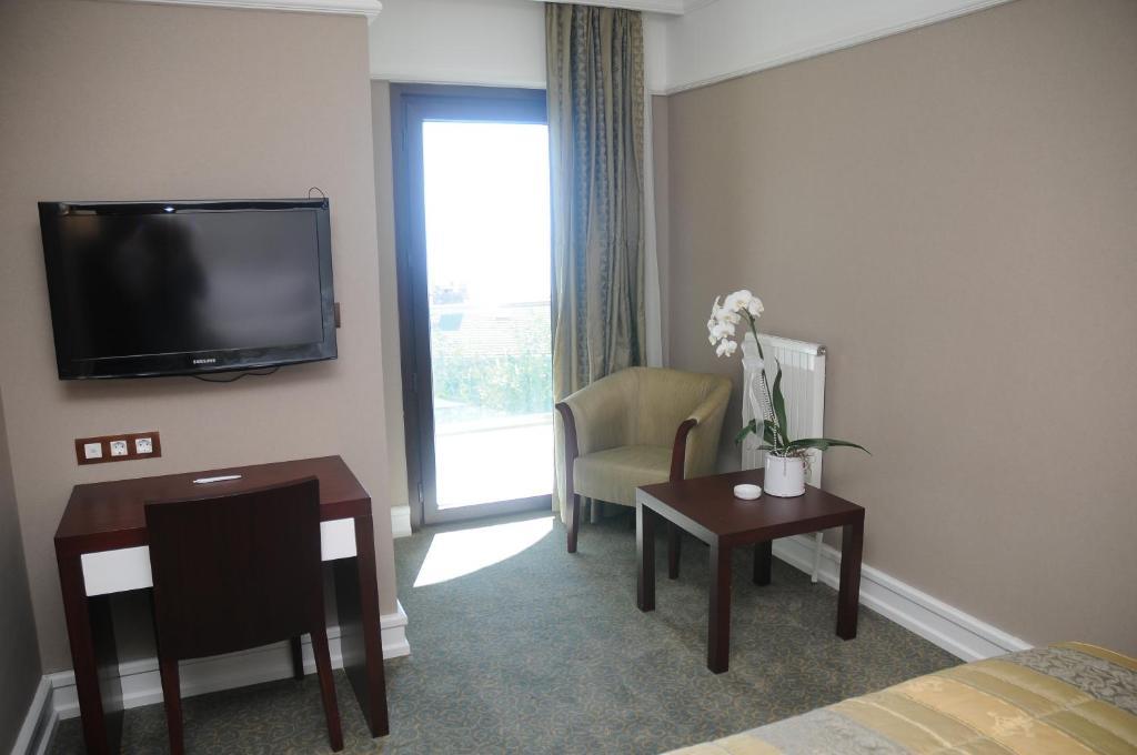Paradise Island Hotel Darıca Quarto foto